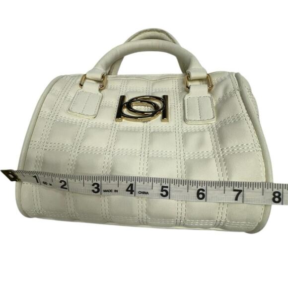 Bebe Maia White Quilted Crossbody Hand Bag - Picture 6 of 13